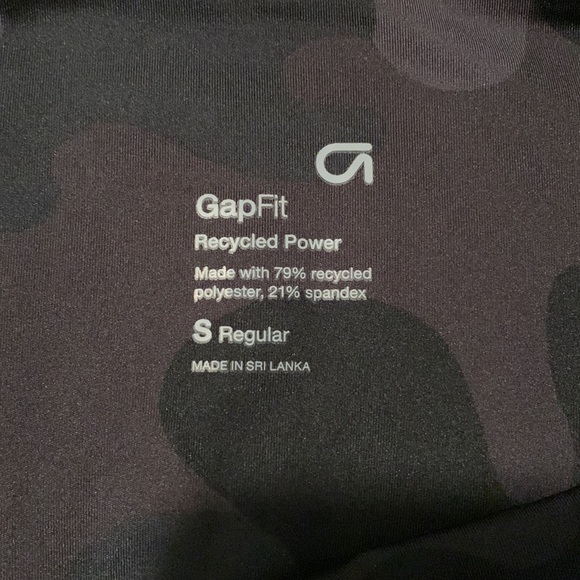 Gapfit Recycled Power Camo Leggings With Pockets- Small - Picture 4 of 4